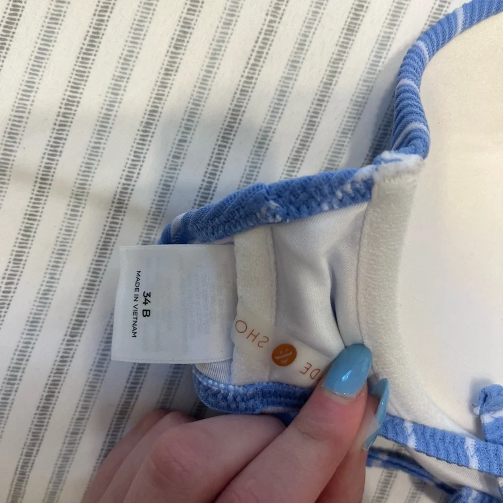 𝙏𝙖𝙧𝙜𝙚𝙩 𝘽𝙖𝙩𝙝𝙞𝙣𝙜 𝙎𝙪𝙞𝙩 𝙏𝙤𝙥 - Picture 3 of 3